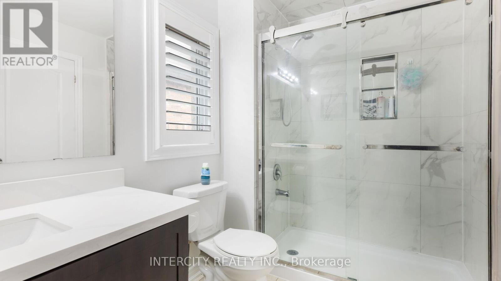 72 CAMPWOOD CRESCENT Image 36