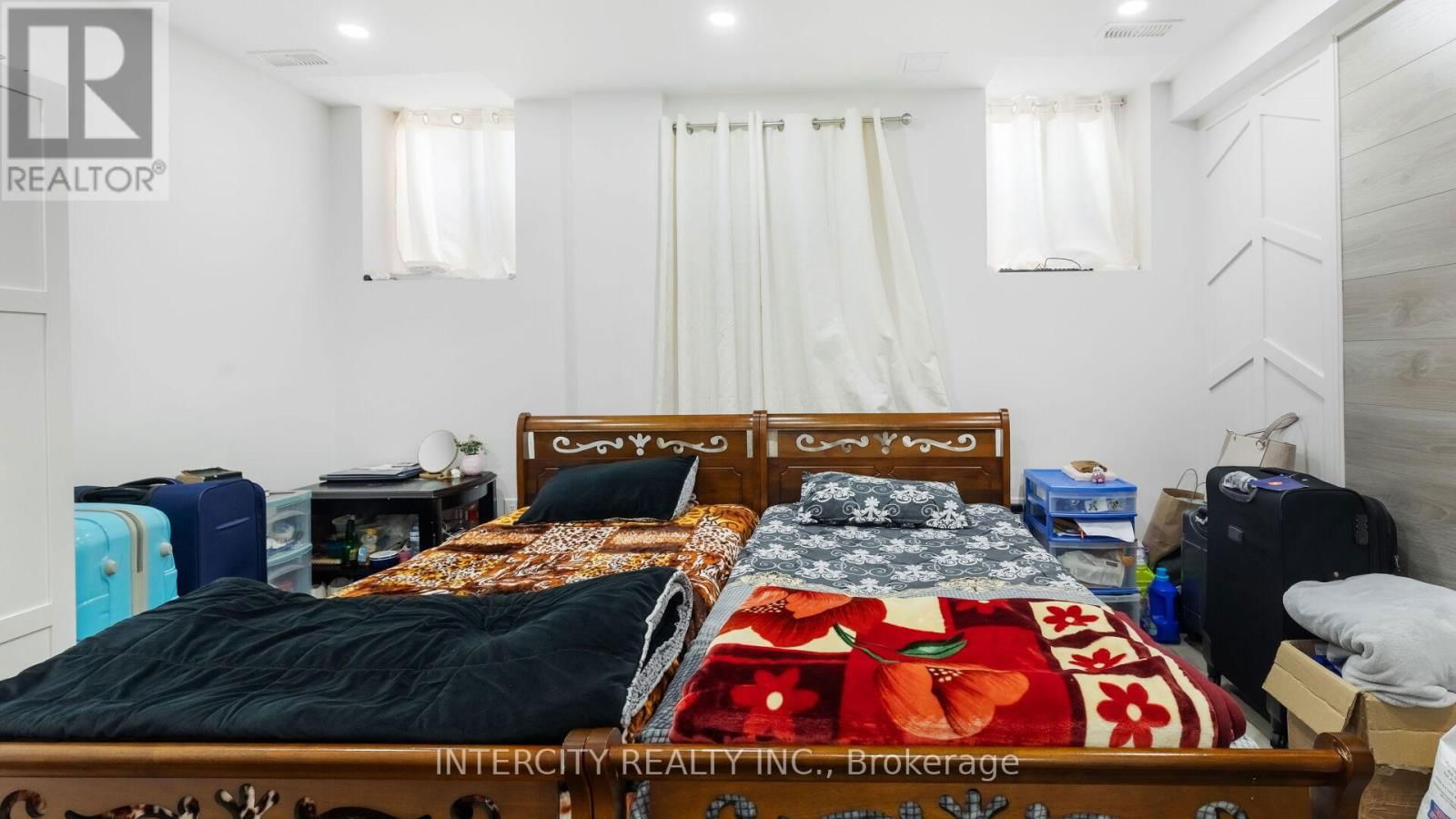 72 CAMPWOOD CRESCENT Image 42