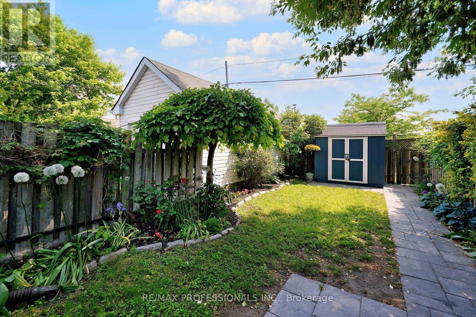 263 SIXTH STREET Image 31