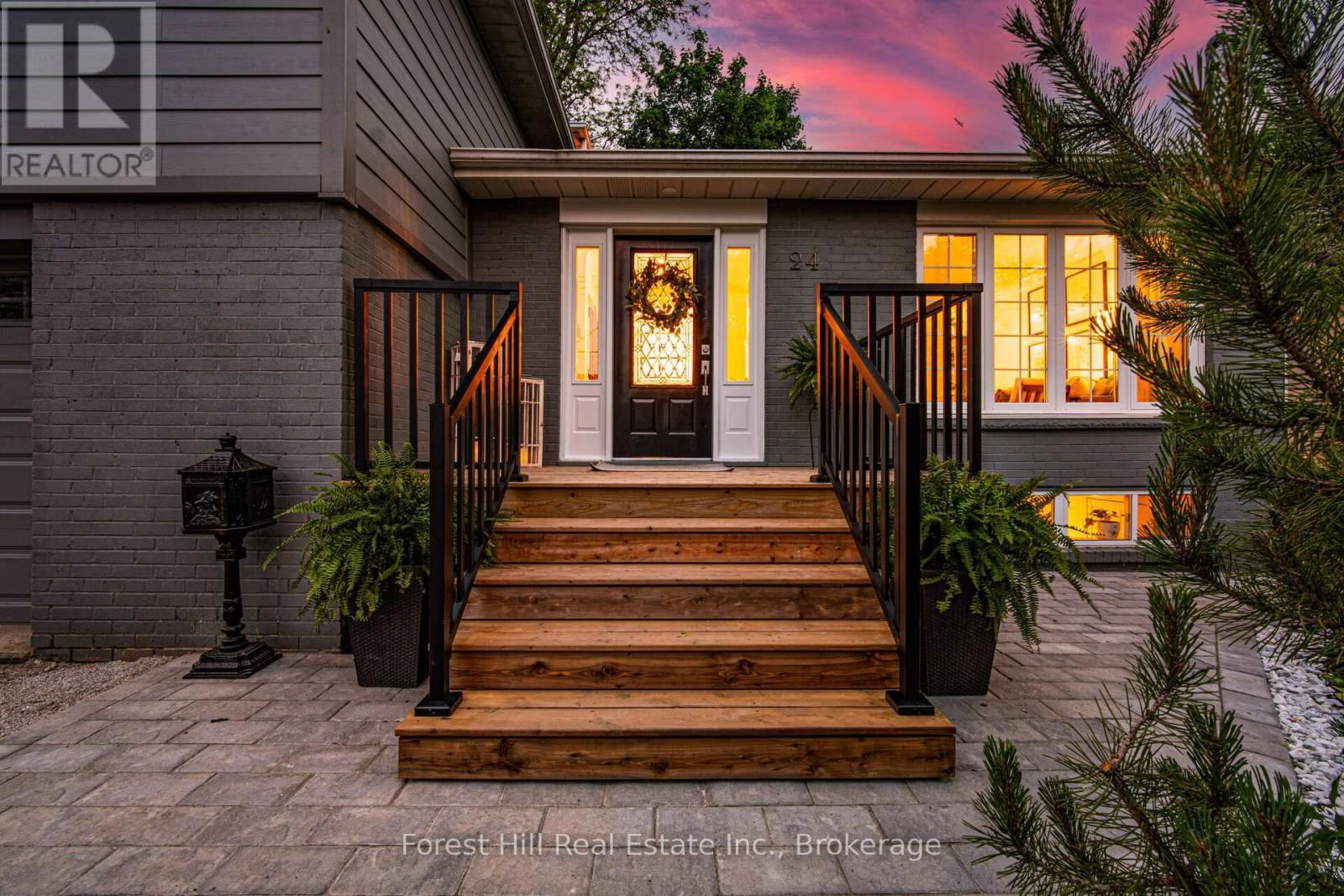 24 UPMINSTER CRESCENT Image 1