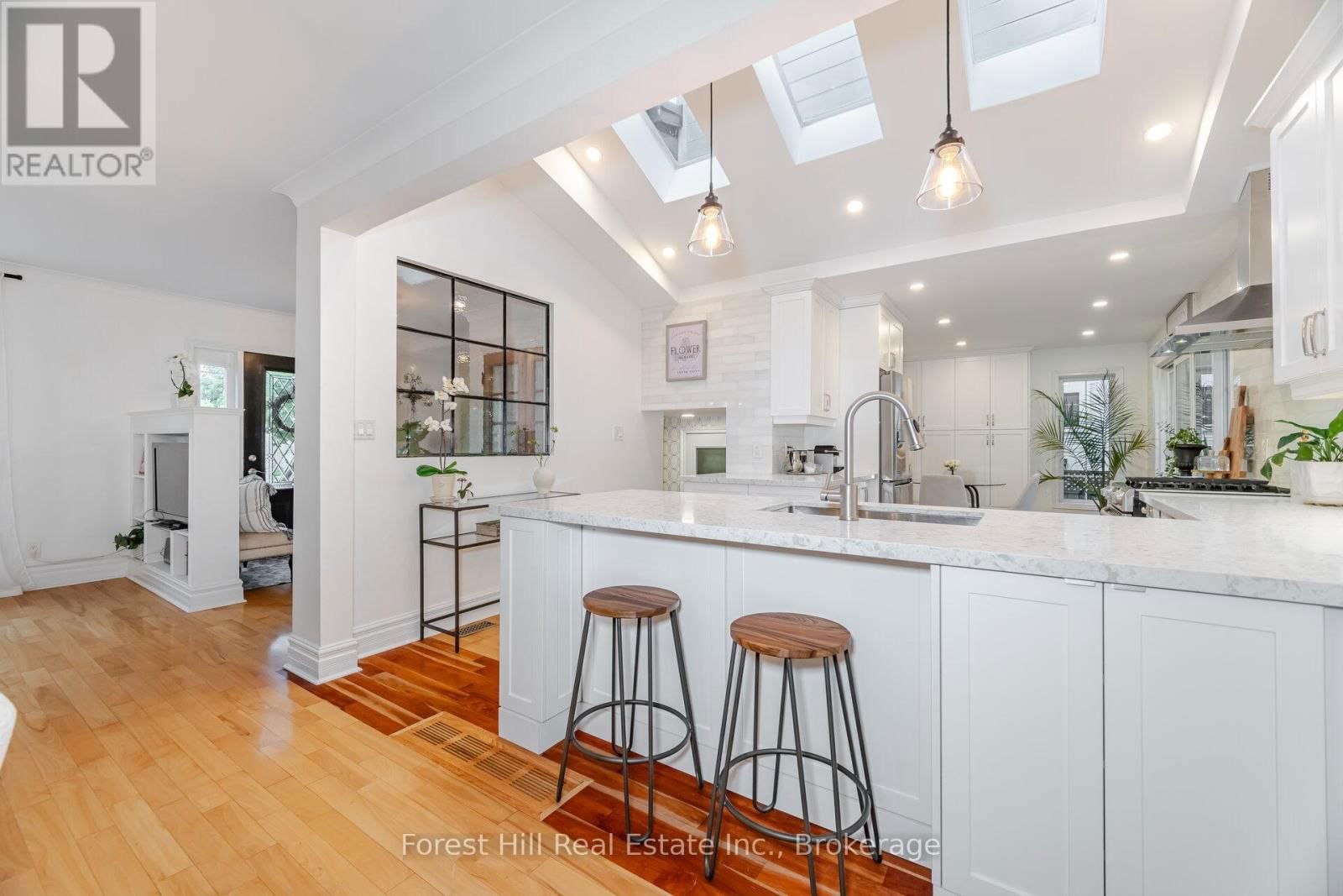24 UPMINSTER CRESCENT Image 11