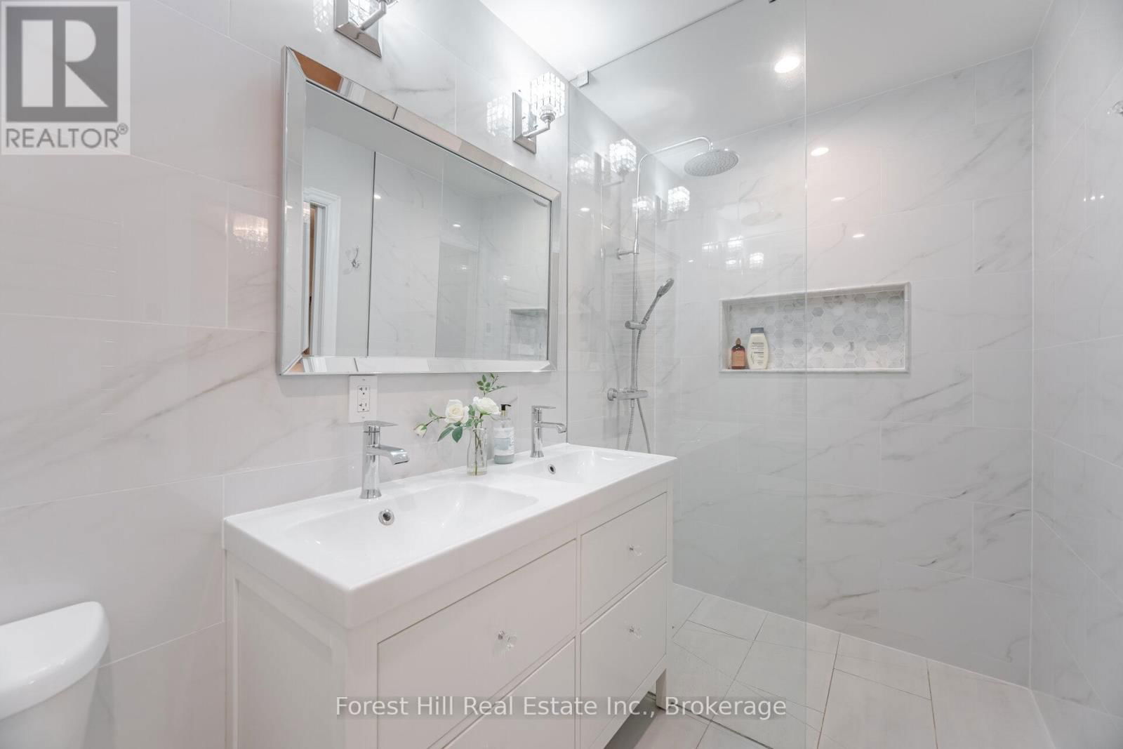 24 UPMINSTER CRESCENT Image 28