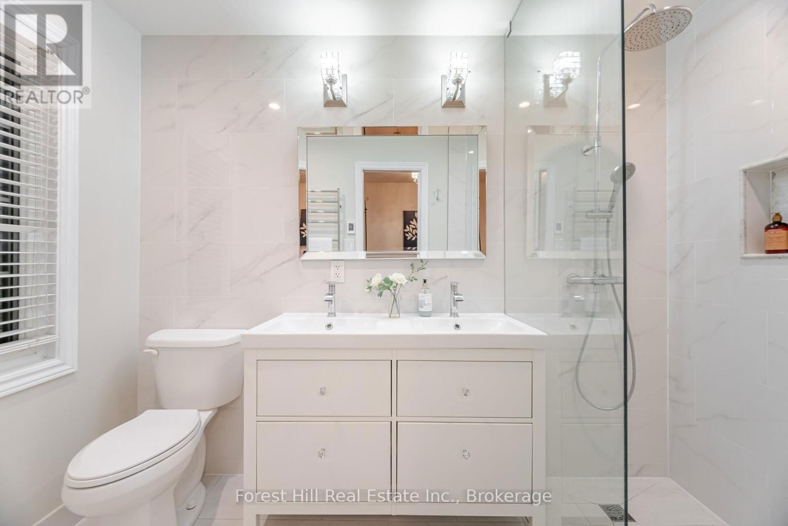 24 UPMINSTER CRESCENT Image 29