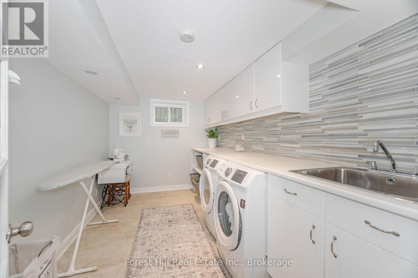 24 UPMINSTER CRESCENT Image 39