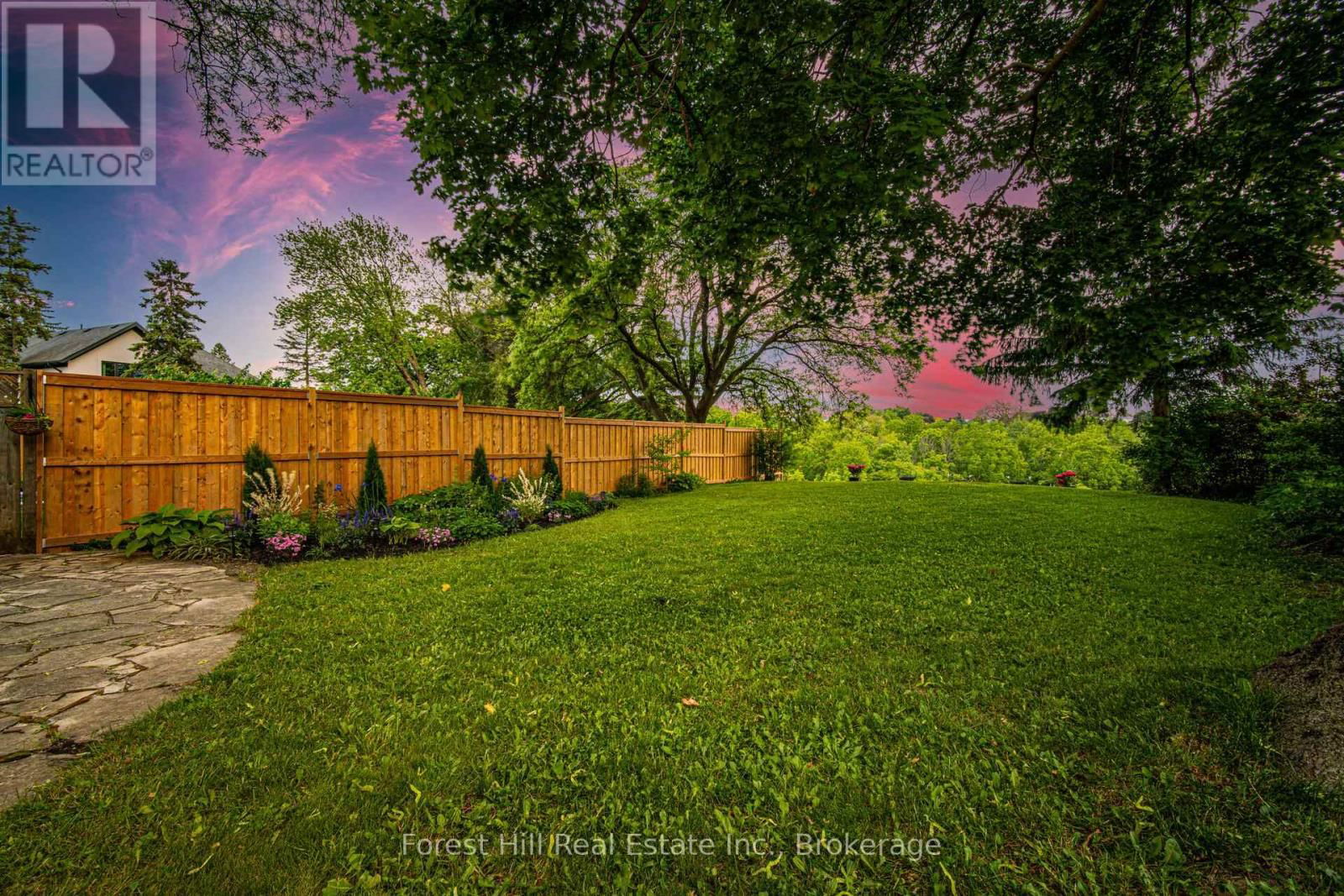 24 UPMINSTER CRESCENT Image 41