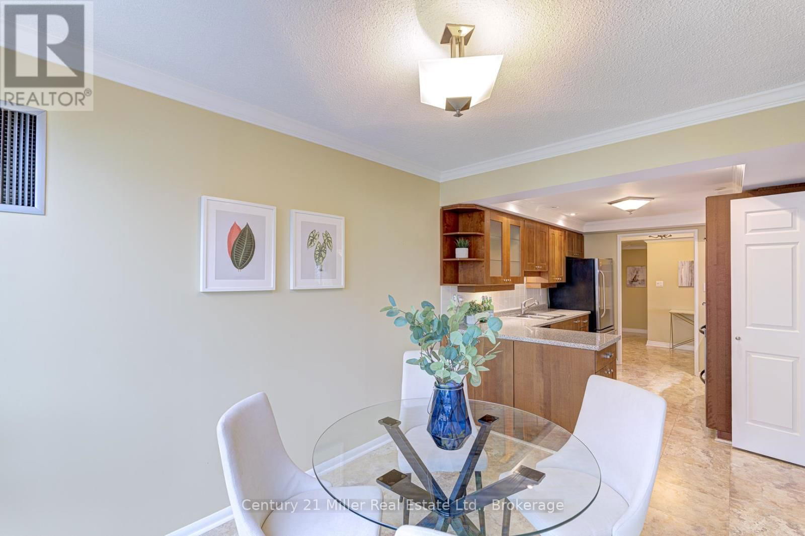 501 - 2180 MARINE DRIVE Image 15