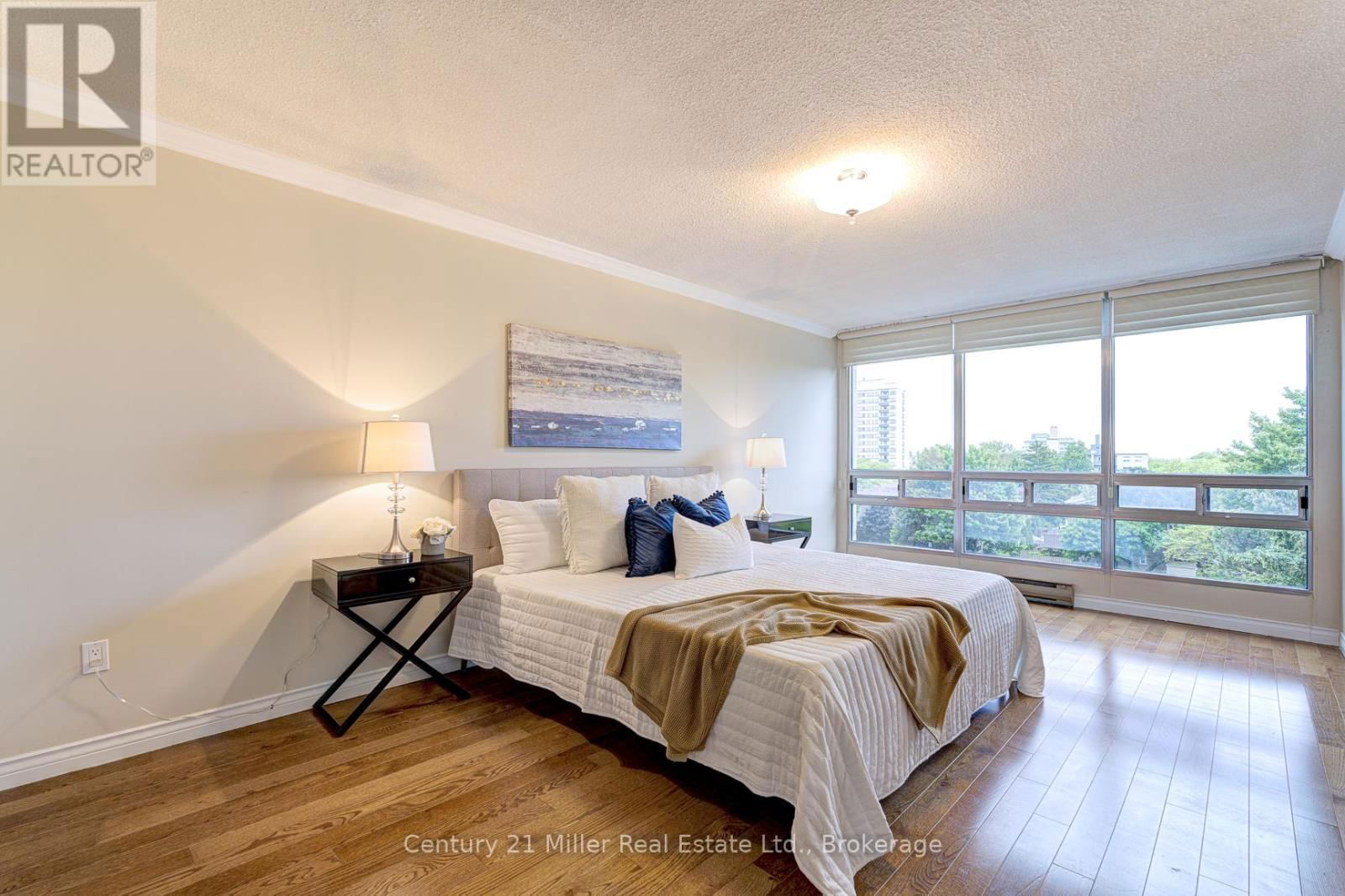 501 - 2180 MARINE DRIVE Image 18