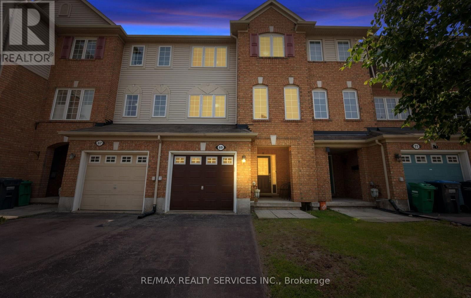 69 DECKER HOLLOW CIRCLE Image 1