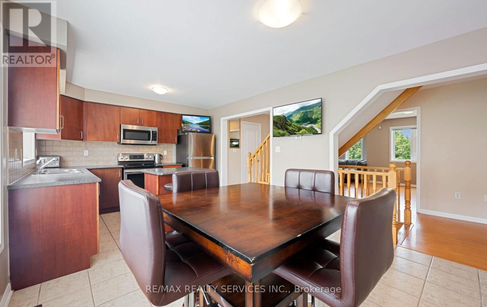 69 DECKER HOLLOW CIRCLE Image 19