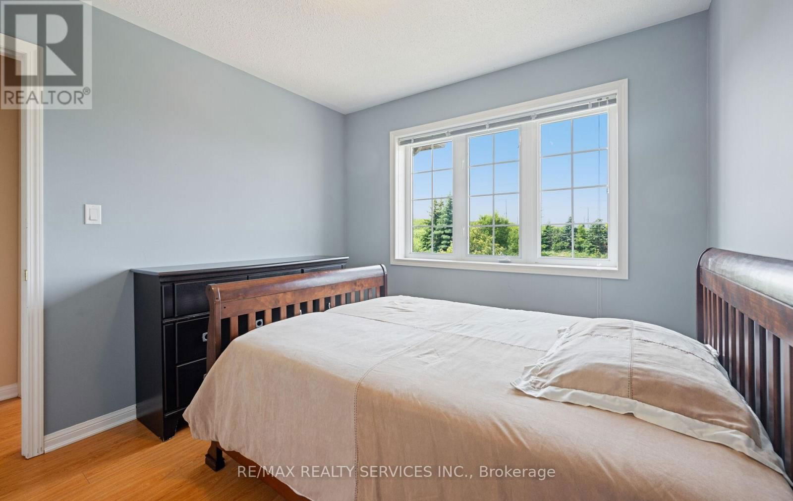 69 DECKER HOLLOW CIRCLE Image 38