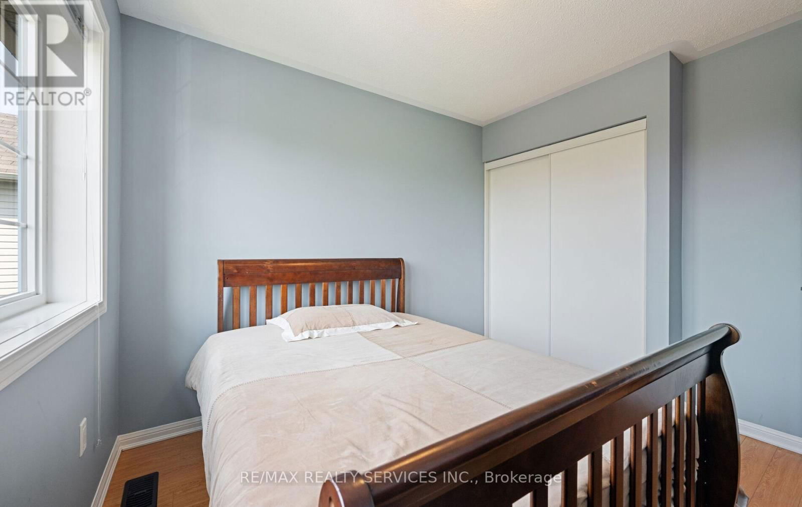69 DECKER HOLLOW CIRCLE Image 39