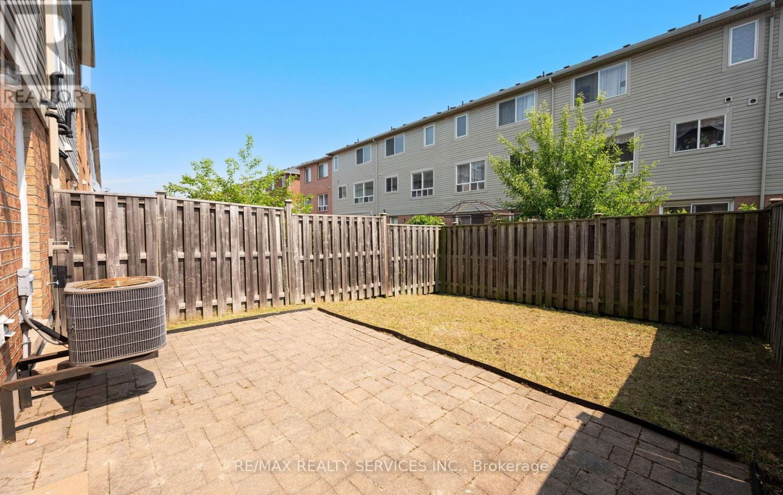 69 DECKER HOLLOW CIRCLE Image 45