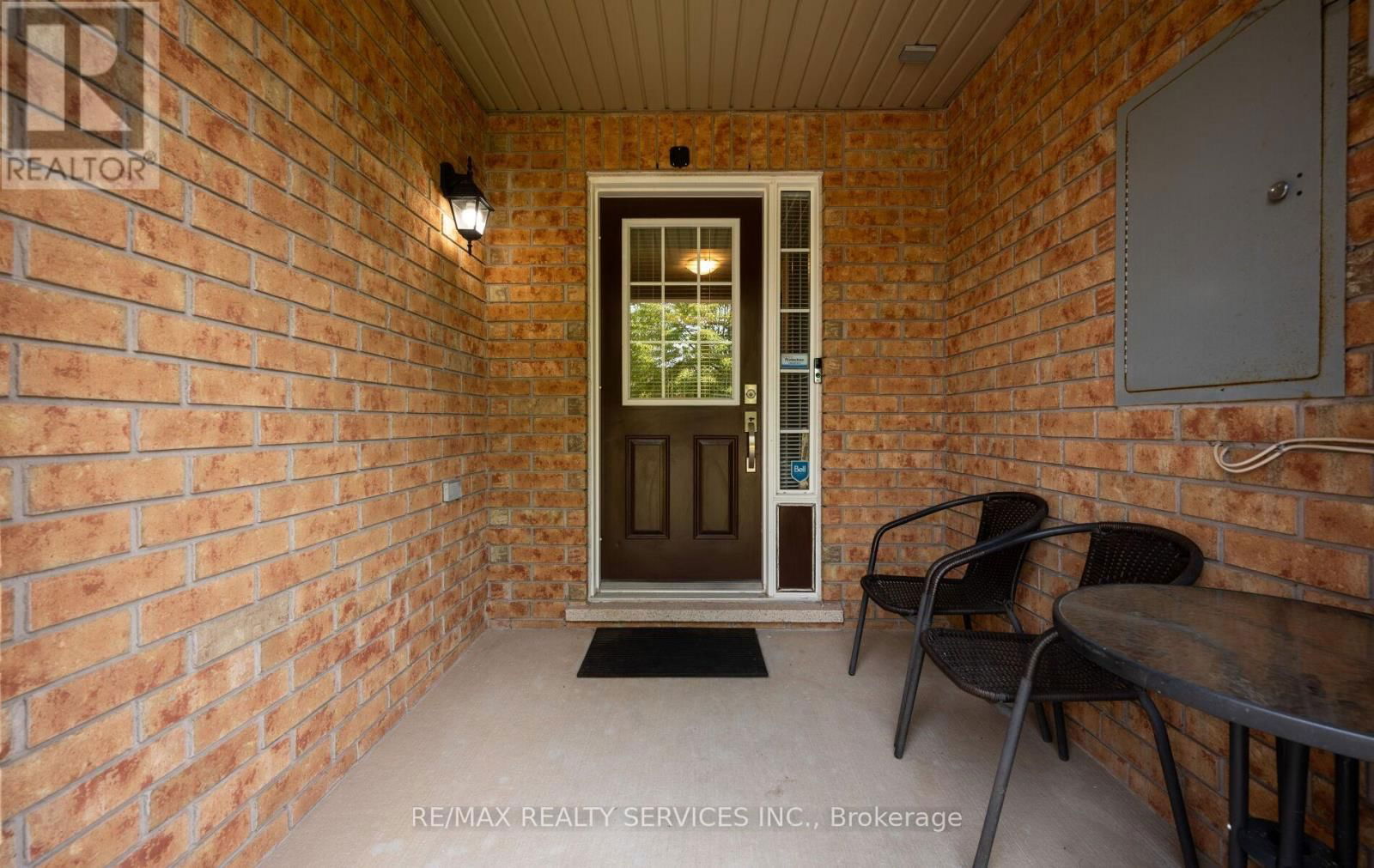 69 DECKER HOLLOW CIRCLE Image 6