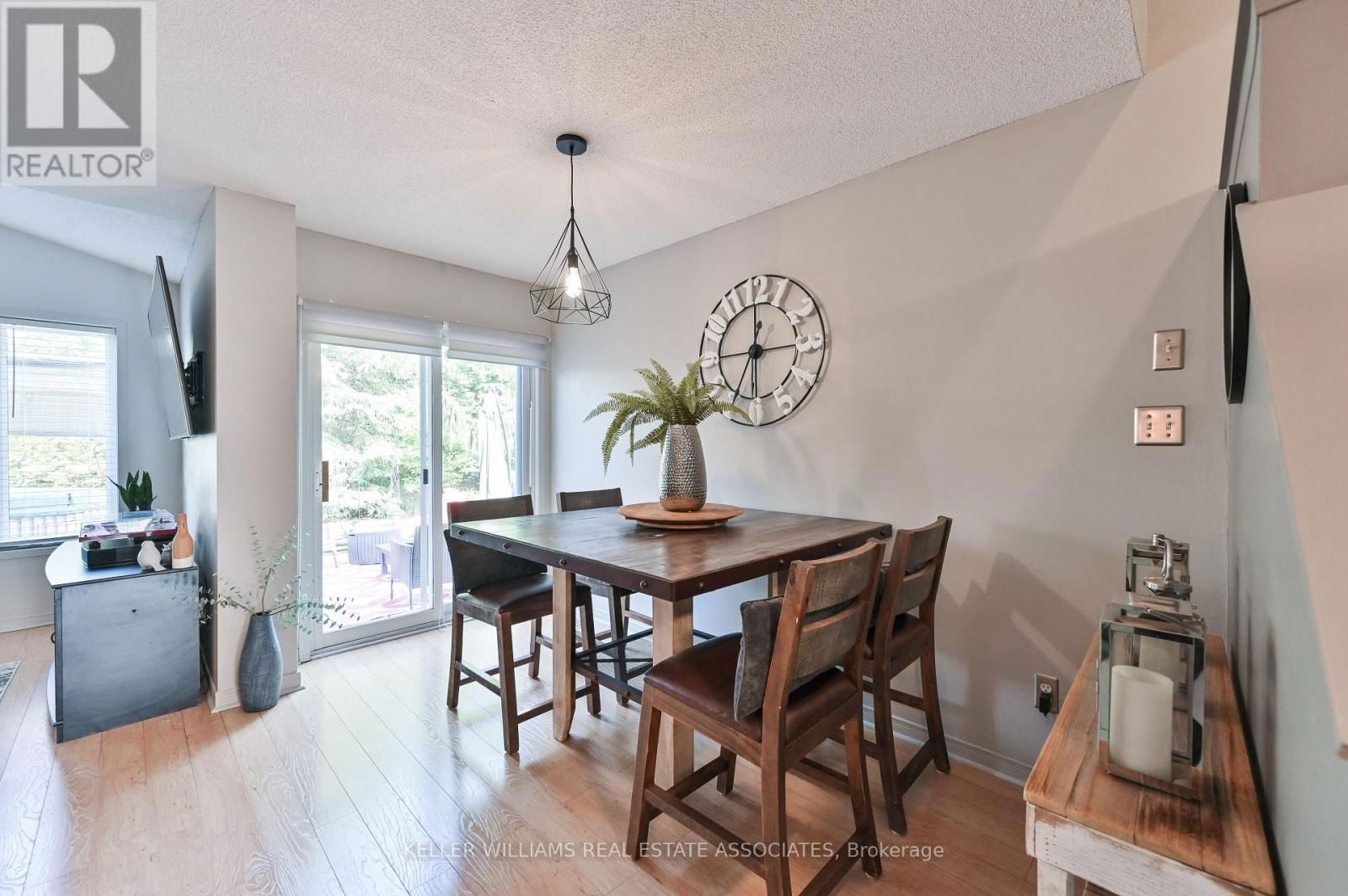 7514 BLACK WALNUT TRAIL Image 38