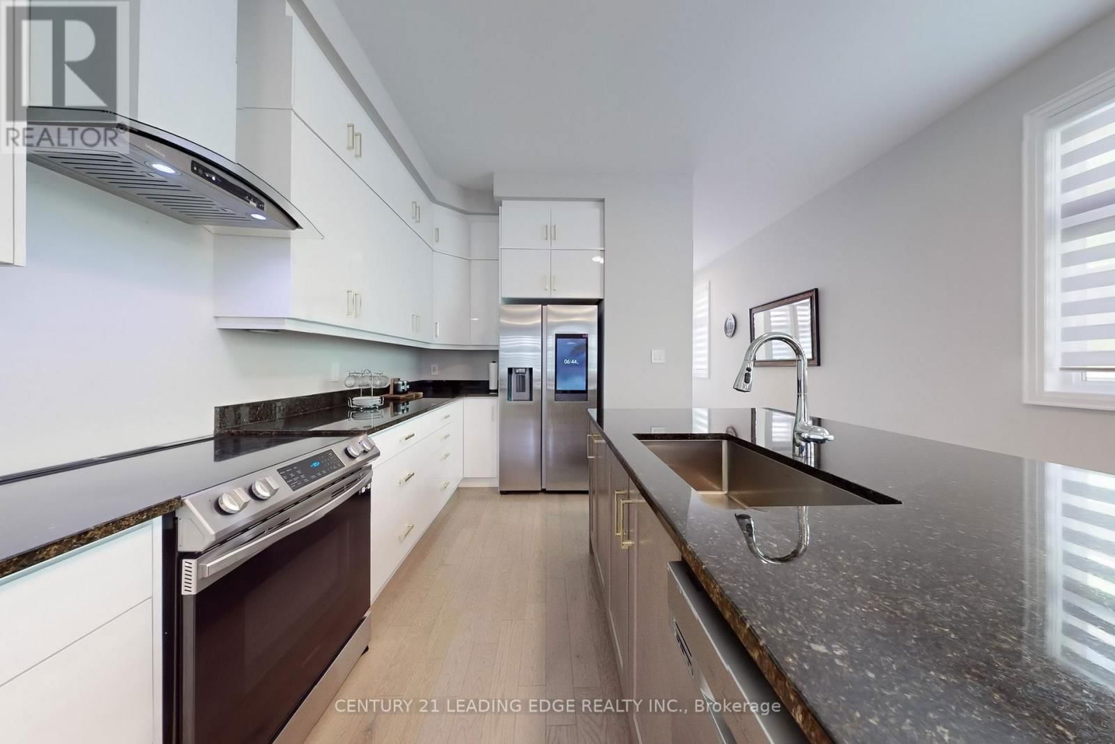 3016 WILLIAM CUTMORE BOULEVARD WEST Image 17