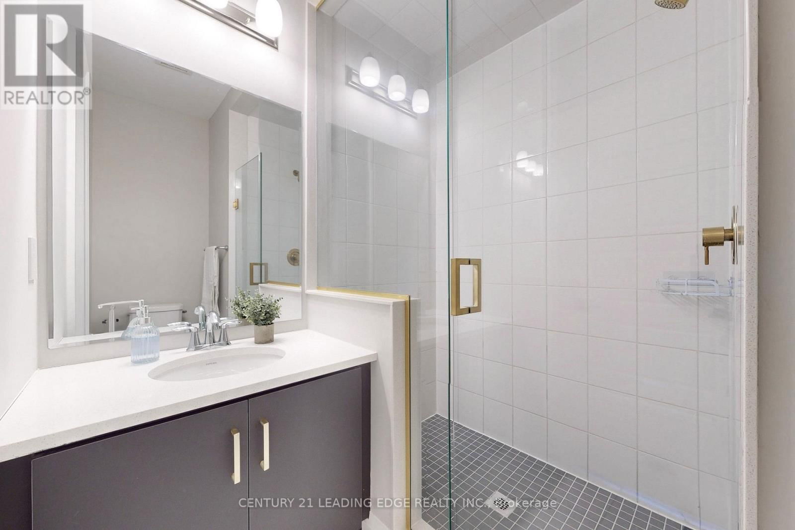 3016 WILLIAM CUTMORE BOULEVARD WEST Image 32