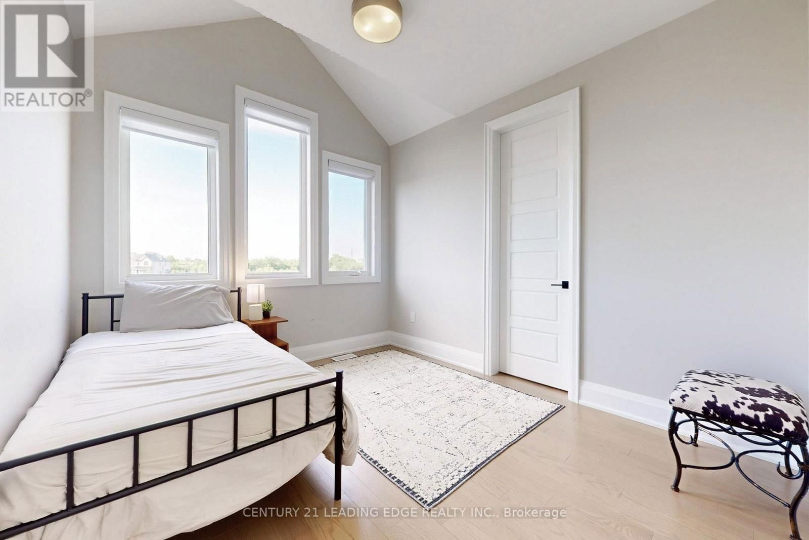 3016 WILLIAM CUTMORE BOULEVARD WEST Image 34