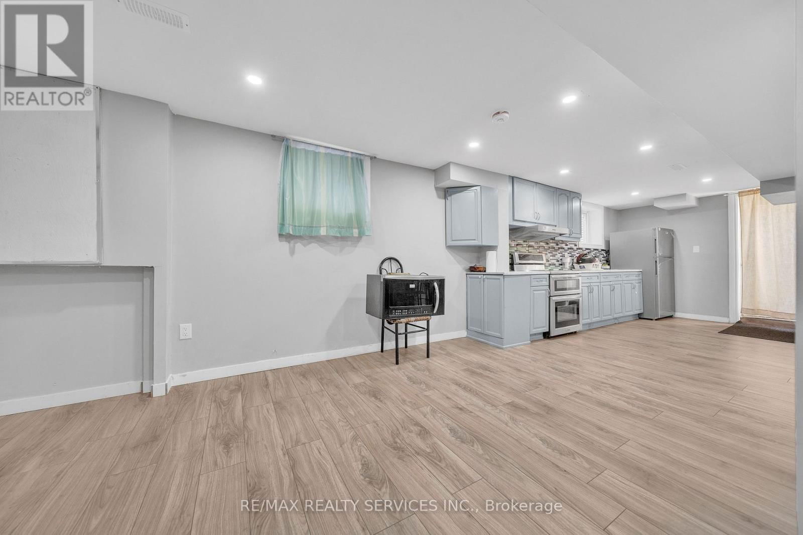 305 FAITH DRIVE Image 31