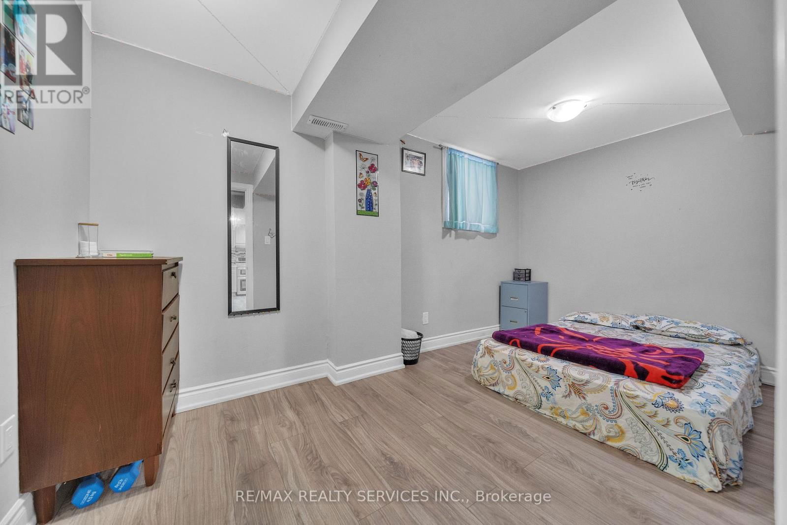 305 FAITH DRIVE Image 37