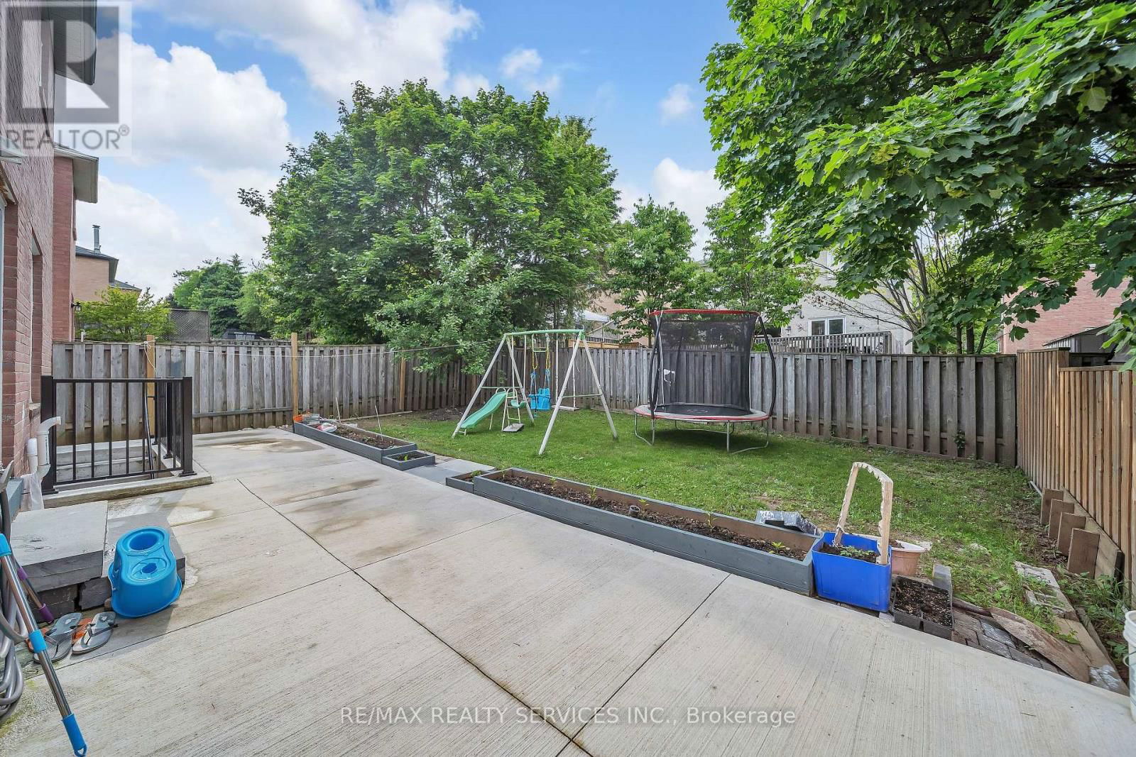 305 FAITH DRIVE Image 40