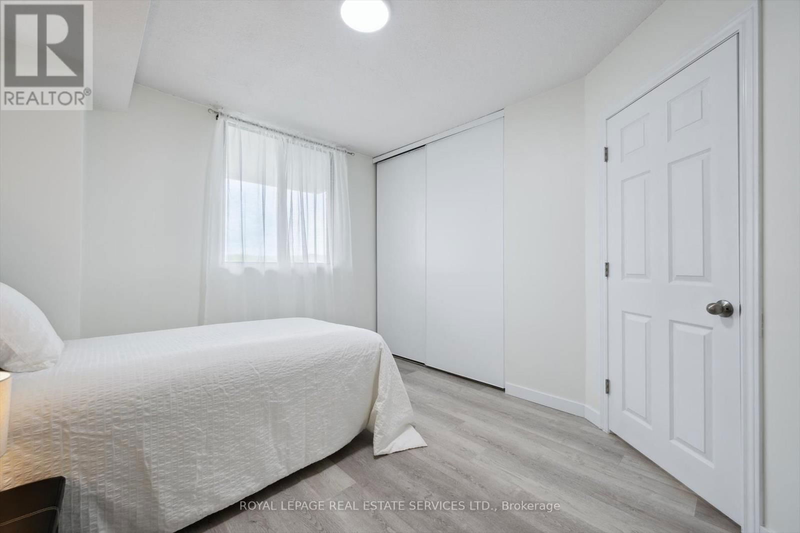 906 - 81 MILLSIDE DRIVE Image 19