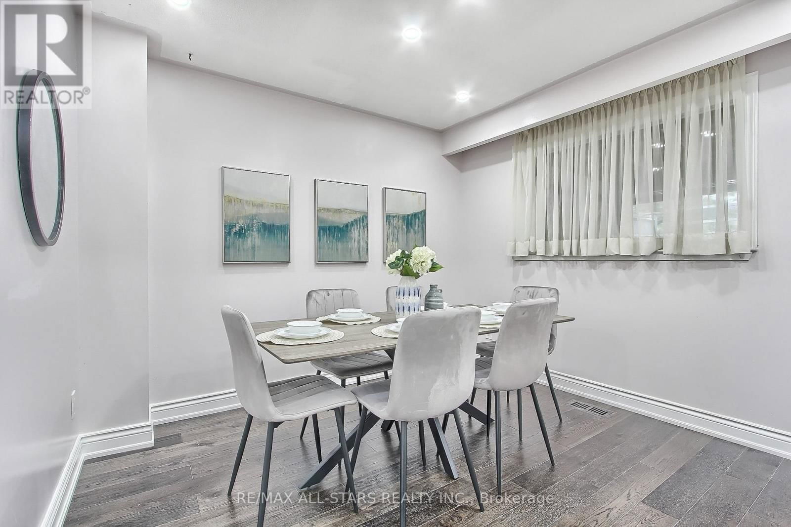 48 ARCHDEKIN DRIVE Image 19