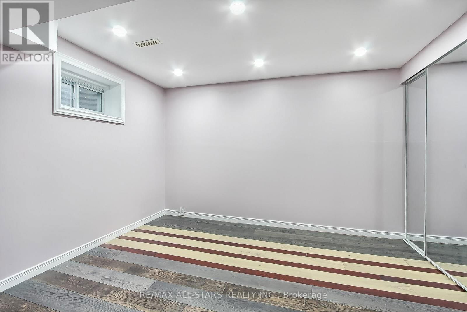 48 ARCHDEKIN DRIVE Image 36