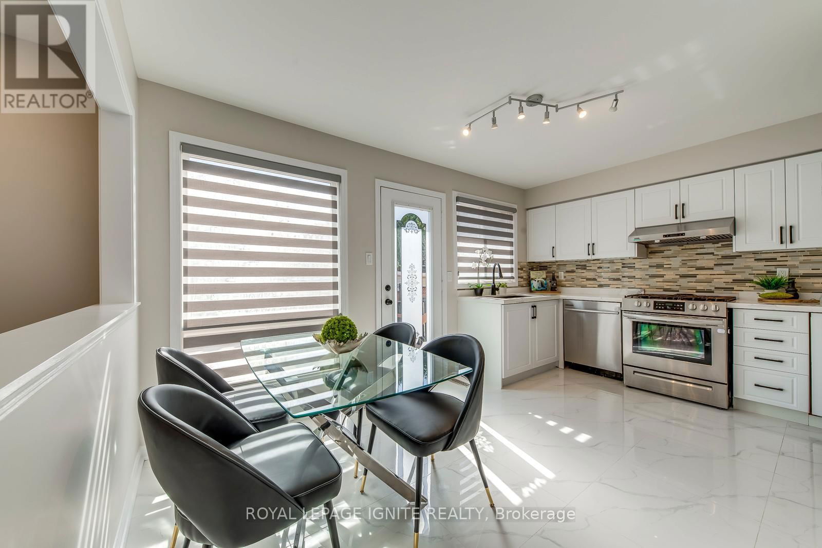 2390 ORCHARD ROAD Image 17