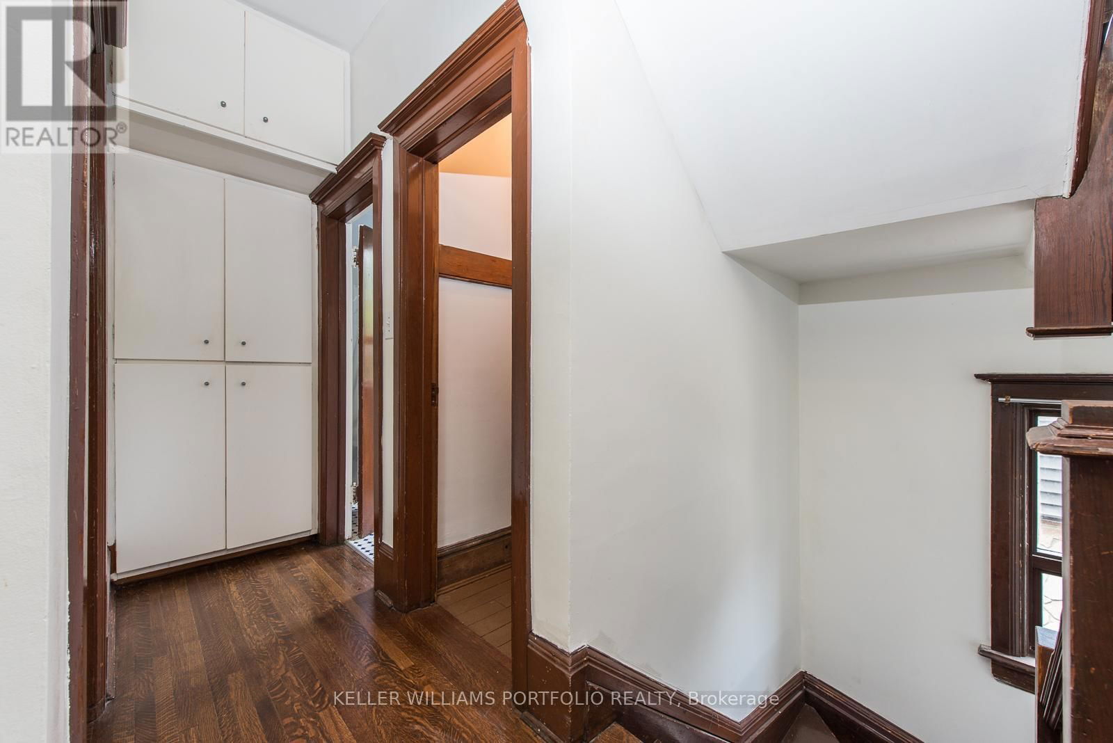 254 EVELYN AVENUE Image 15