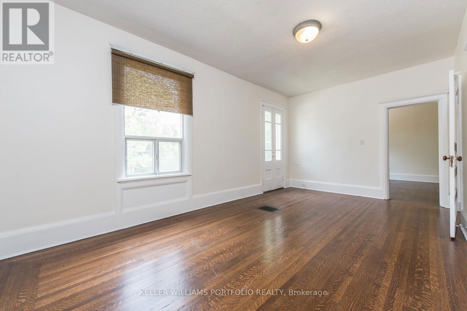 254 EVELYN AVENUE Image 19