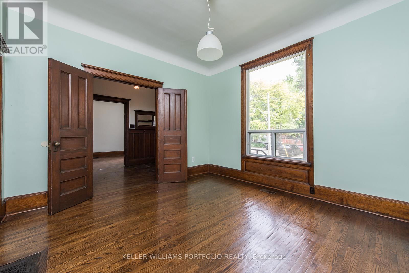 254 EVELYN AVENUE Image 6