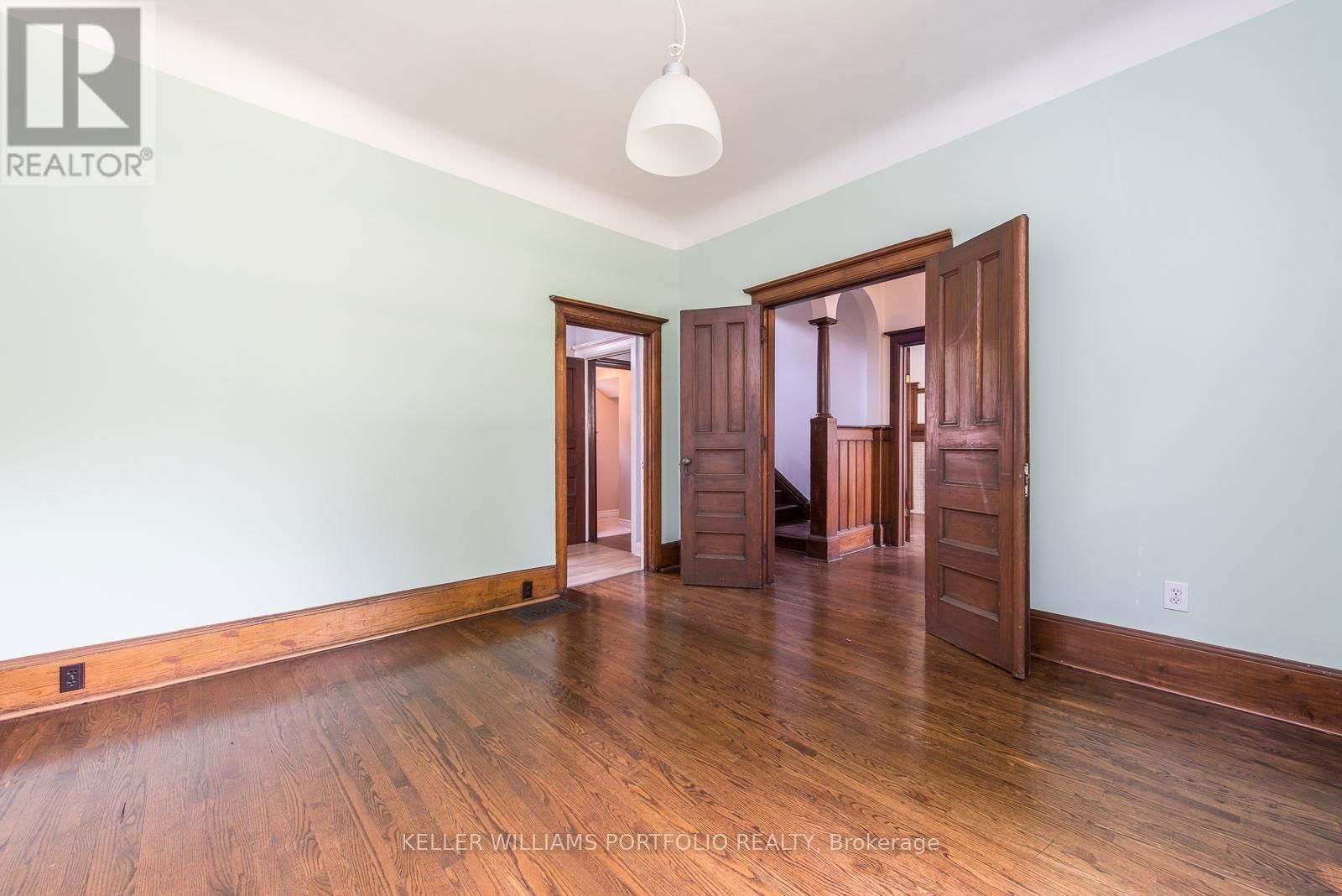 254 EVELYN AVENUE Image 7