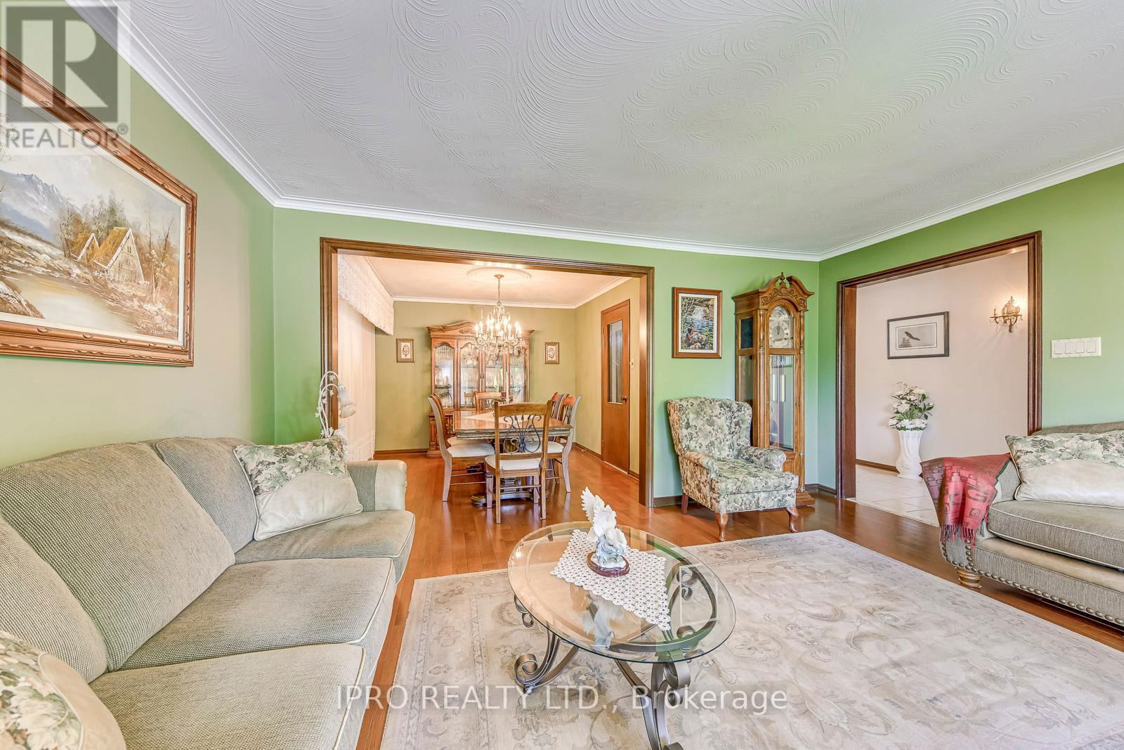 724 EVERSLEY DRIVE Image 10