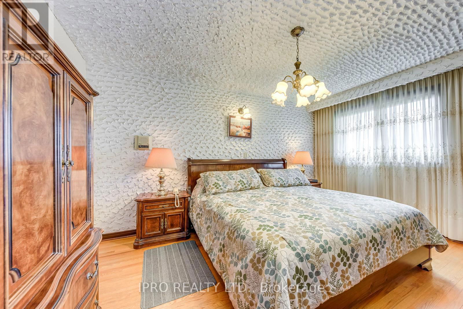 724 EVERSLEY DRIVE Image 19