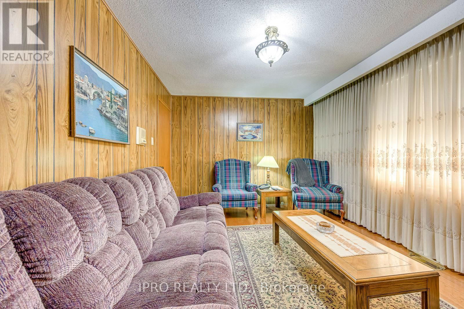 724 EVERSLEY DRIVE Image 25