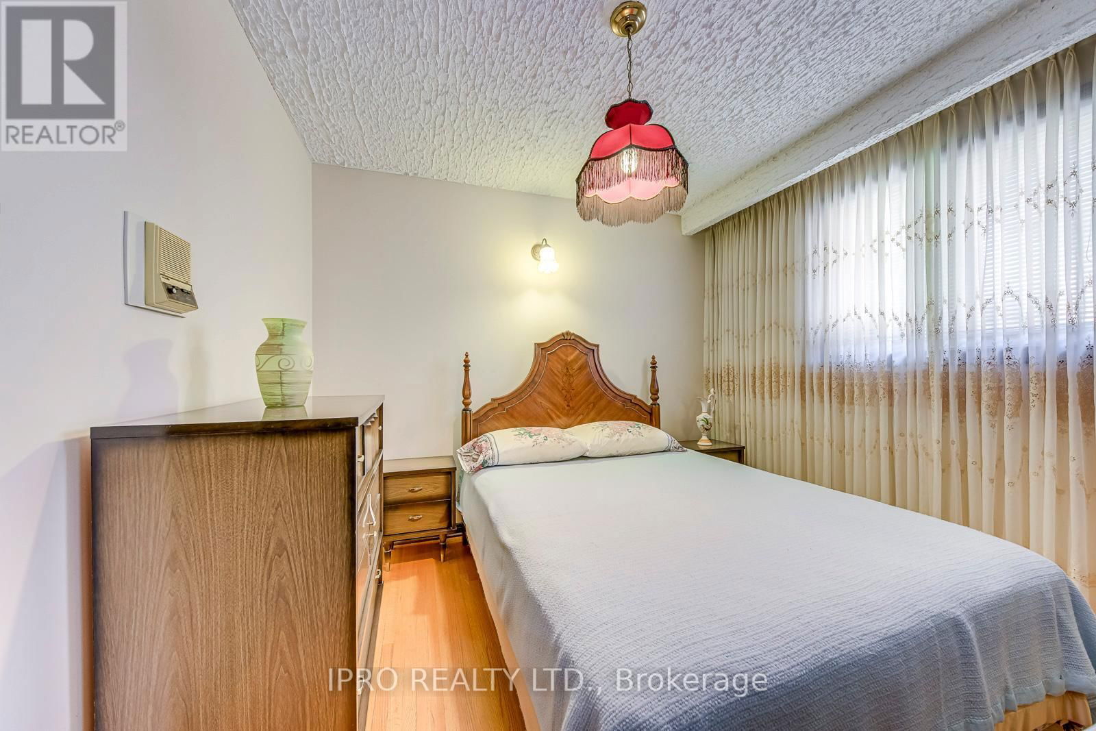 724 EVERSLEY DRIVE Image 27