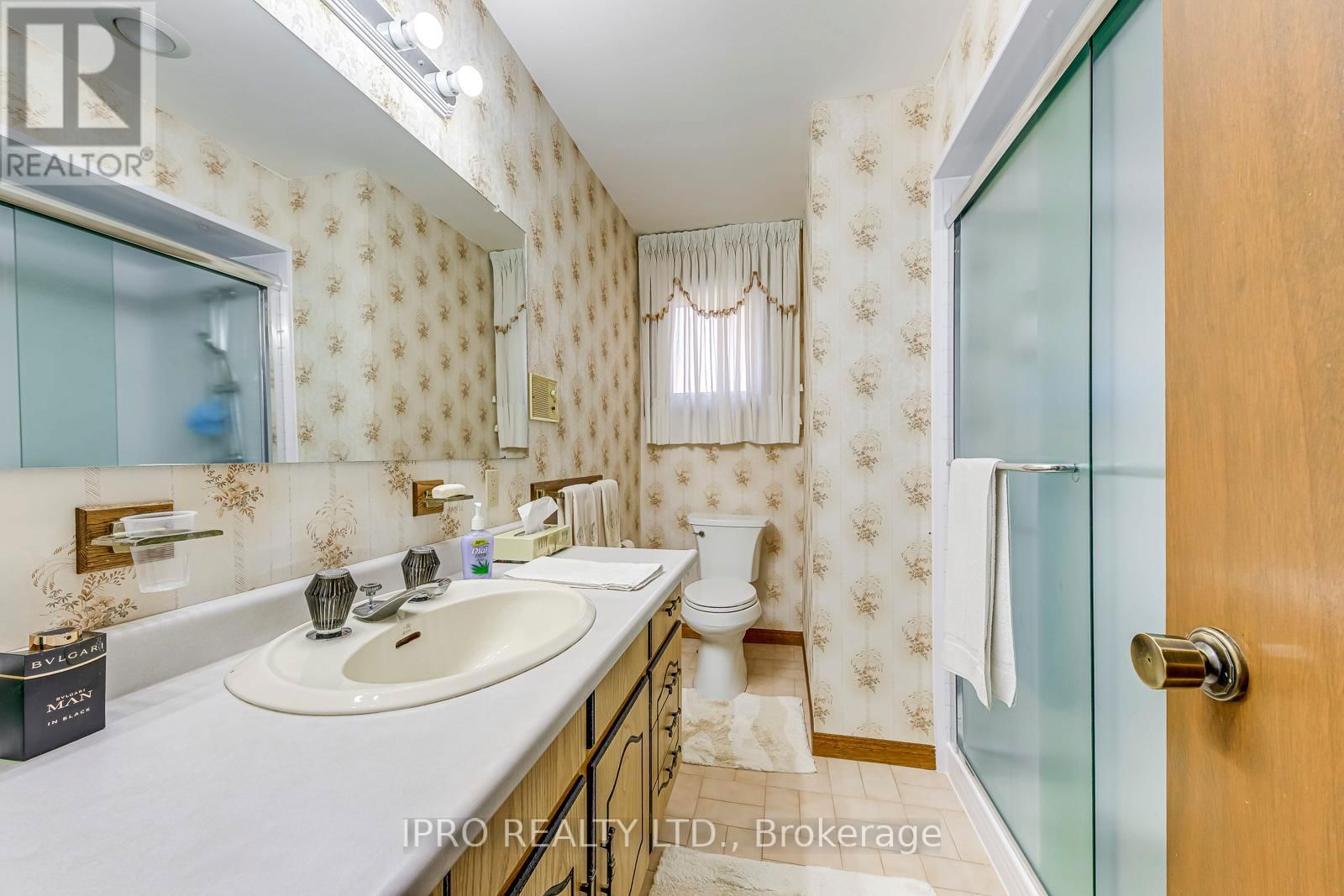 724 EVERSLEY DRIVE Image 30