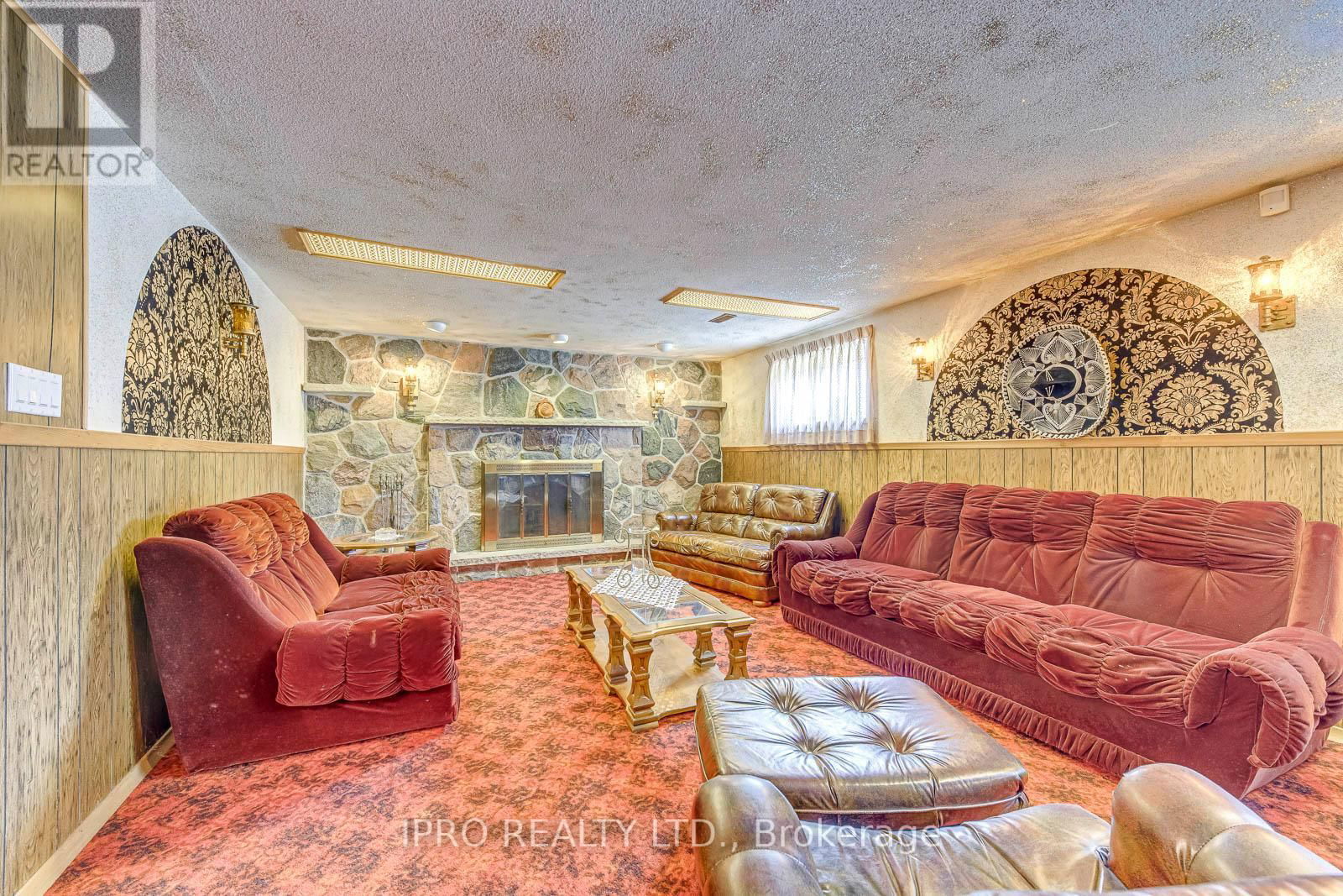 724 EVERSLEY DRIVE Image 33