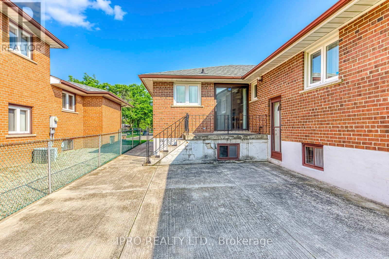 724 EVERSLEY DRIVE Image 46
