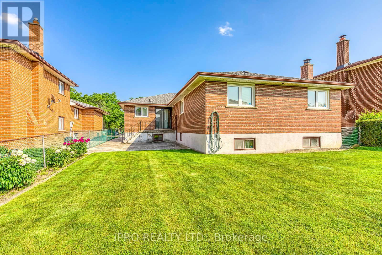 724 EVERSLEY DRIVE Image 49