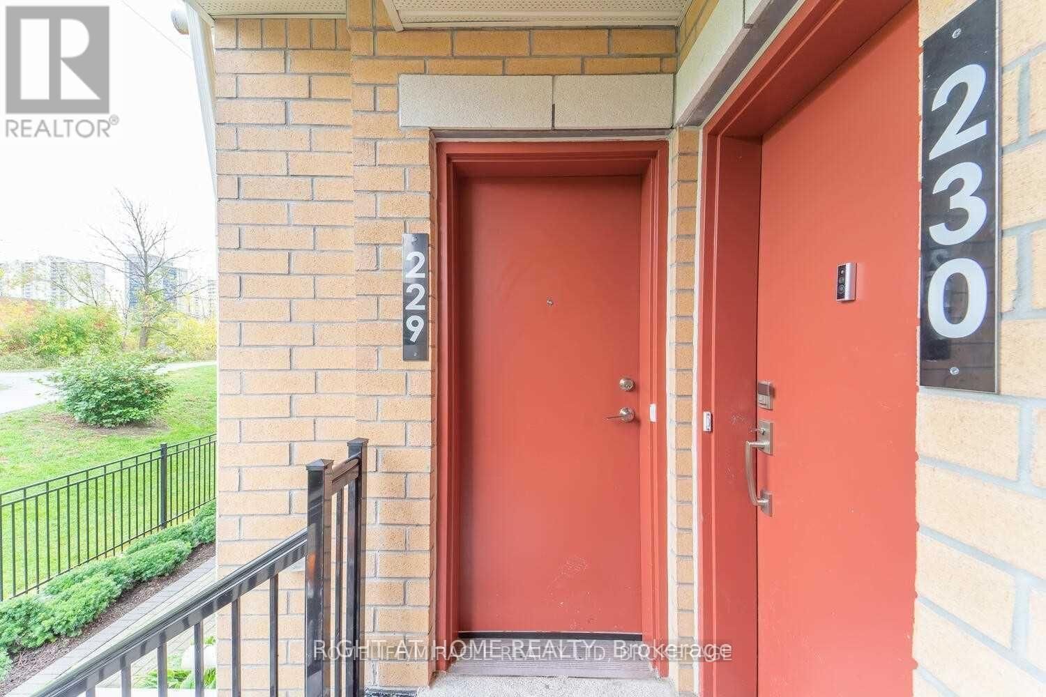 229 - 380 HOPEWELL AVENUE Image 18