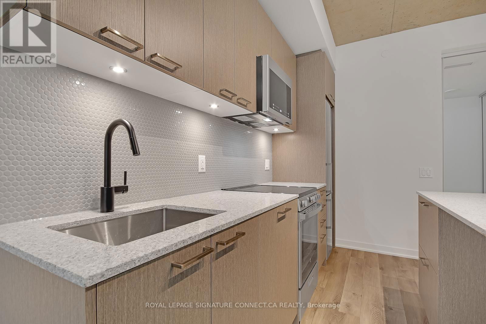 410 - 1808 ST CLAIR AVENUE WEST Image 17