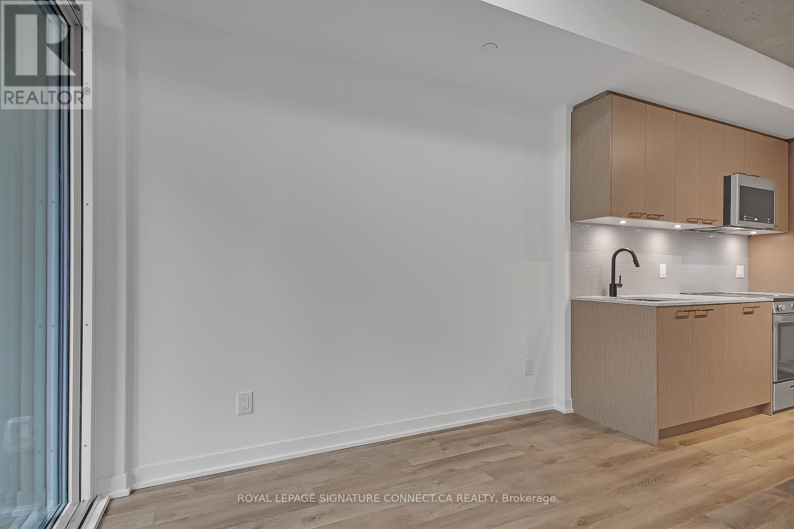 410 - 1808 ST CLAIR AVENUE WEST Image 20