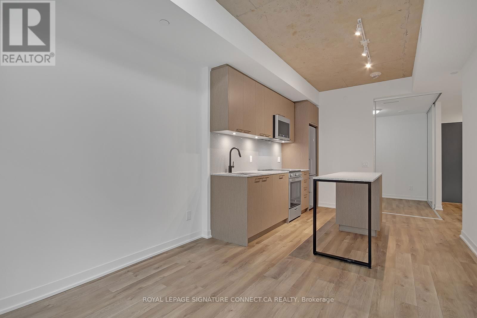 410 - 1808 ST CLAIR AVENUE WEST Image 21