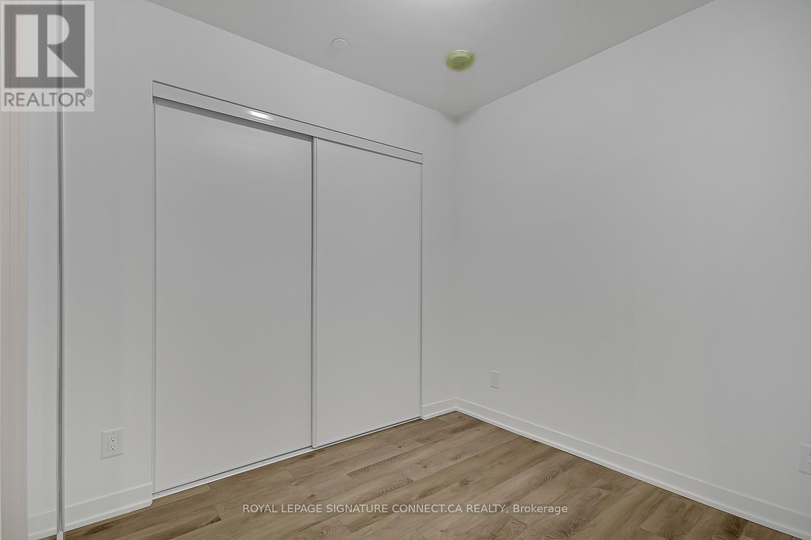 410 - 1808 ST CLAIR AVENUE WEST Image 4
