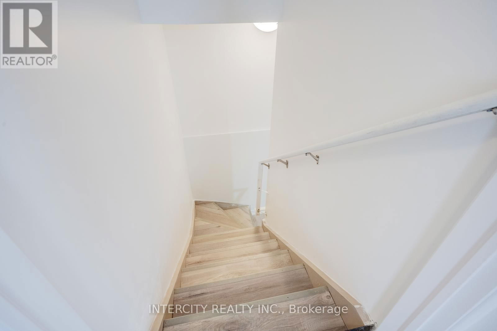 81 MINNOCK STREET Image 37