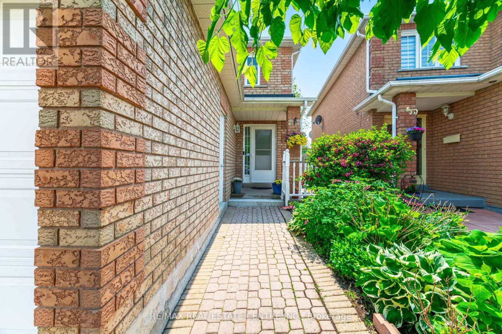37 ZACHARY DRIVE Image 6