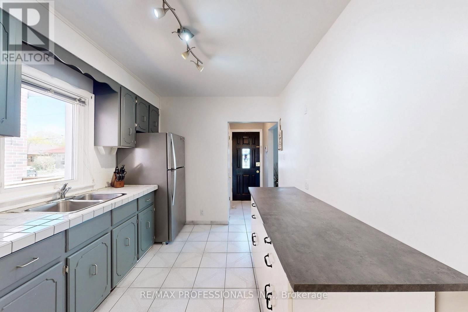 24 BRAEBURN AVENUE Image 10