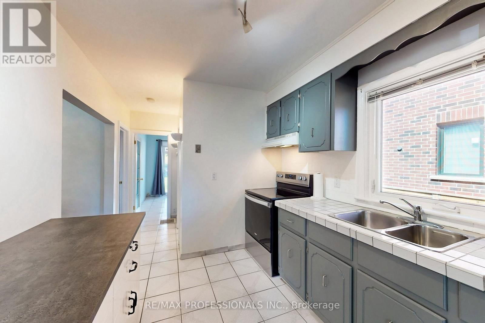 24 BRAEBURN AVENUE Image 11