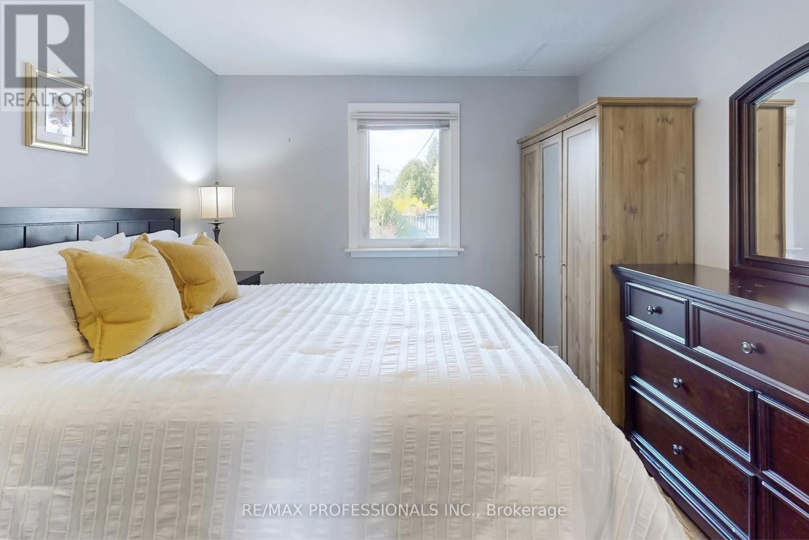 24 BRAEBURN AVENUE Image 14